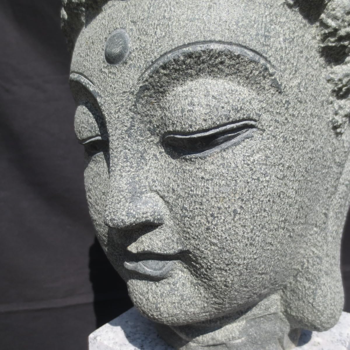 仏教美術　仏頭　石仏　置物　時代箱付　C　6384 Amazon.co.jp: 仏頭 仏像 石 みかげ石 オブジェ 置物 仏教